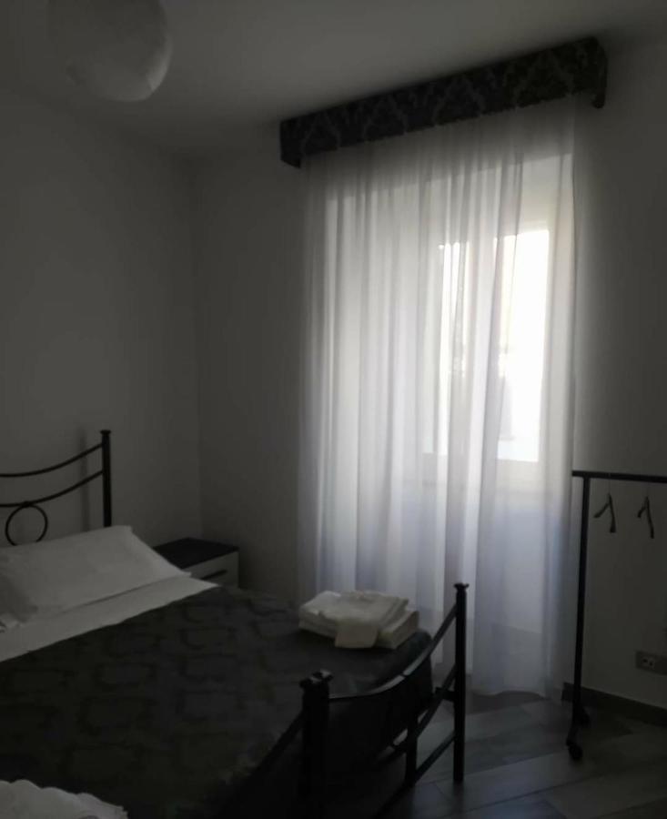 Casa Vacanza Diana アニョーネ エクステリア 写真